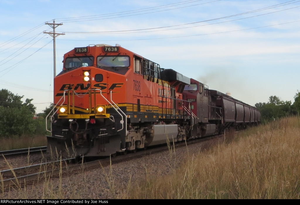 BNSF 7638 East